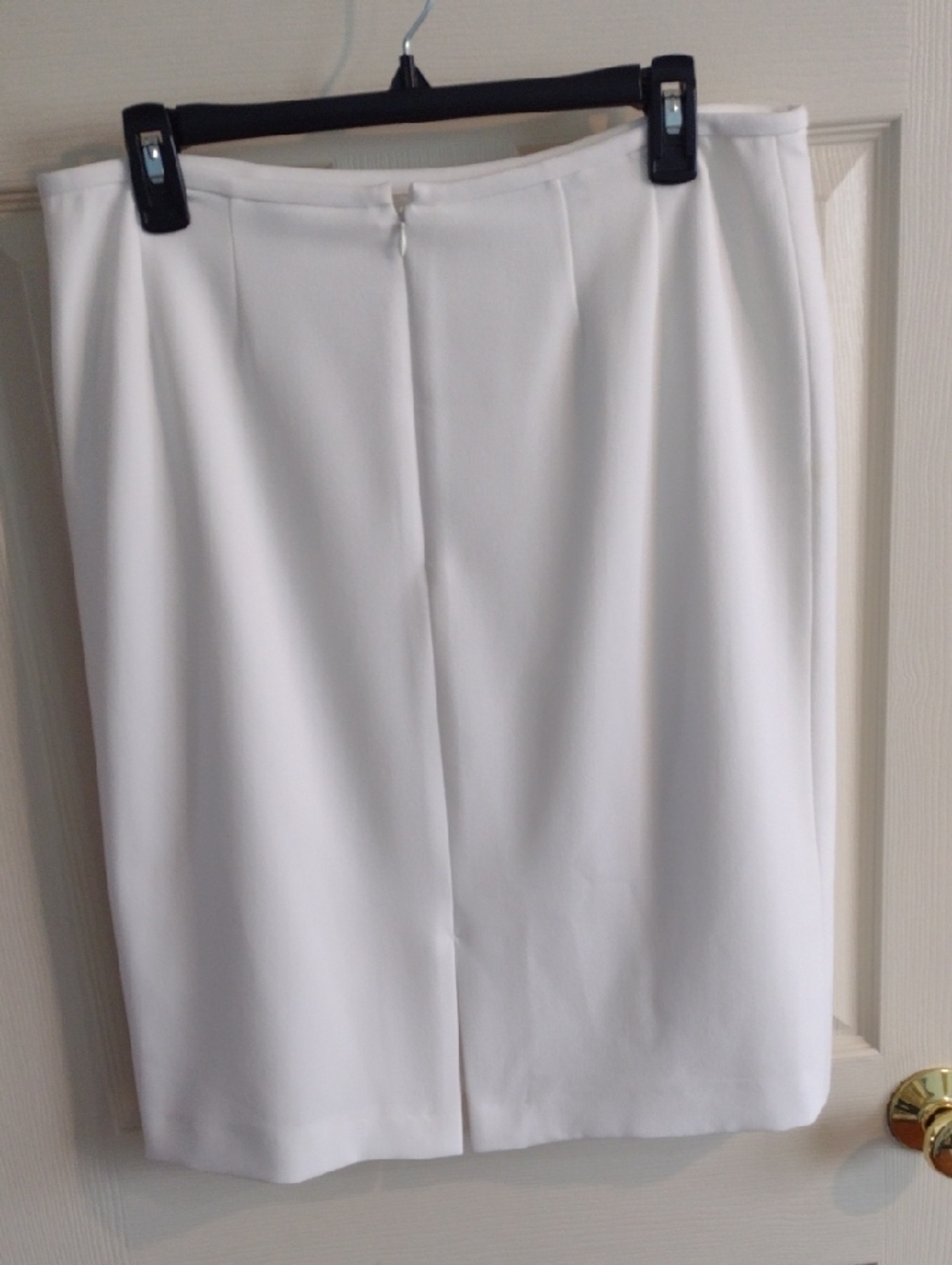 Preston & York White Pencil Skirt - Picture 4 of 4